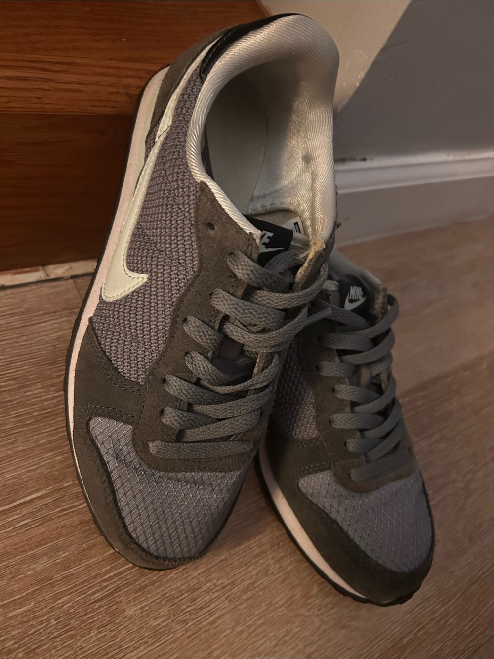 Nike women Gray Retro Running Sneakers 8